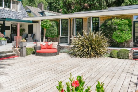 Deck Refinishing Services